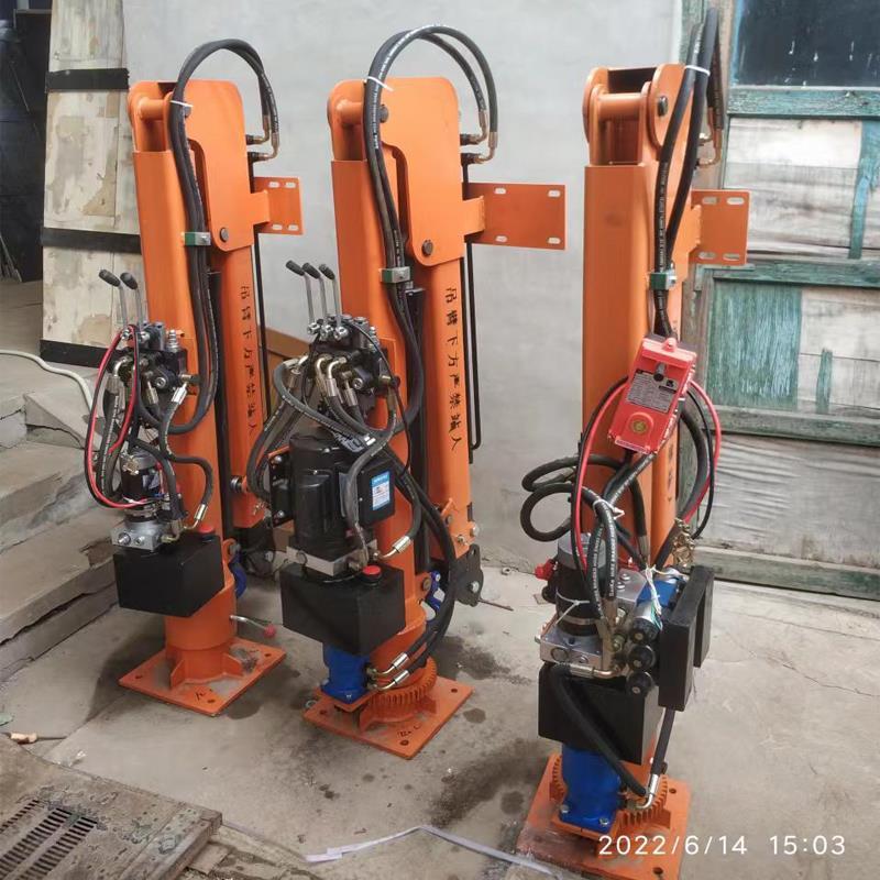 嘉陵区重汽蓝牌随车吊 3.2吨 国六动力强 液压驱动 农用自卸起重机